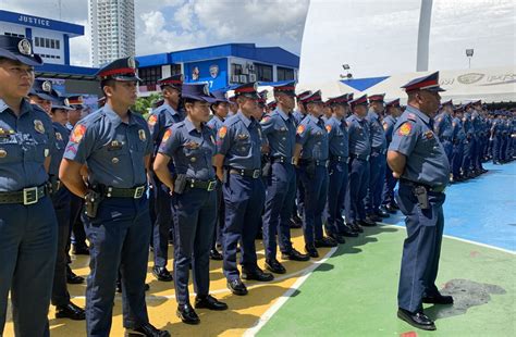Wearing of PNP uniforms is illegal, cop chief reminds civilians.
